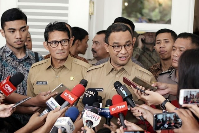 Anies dan Sandi Diduga Korupsi Akan Segera Dipanggil KPK. Seperti yang anda ketahui seluruh pembaca setia ditanah air. Dimana dikatakan Penyidik Polres Jakarta Selatan menetapkan empat orang tersangka kasus korupsi sebesar 2,9 Milyar Rupiah