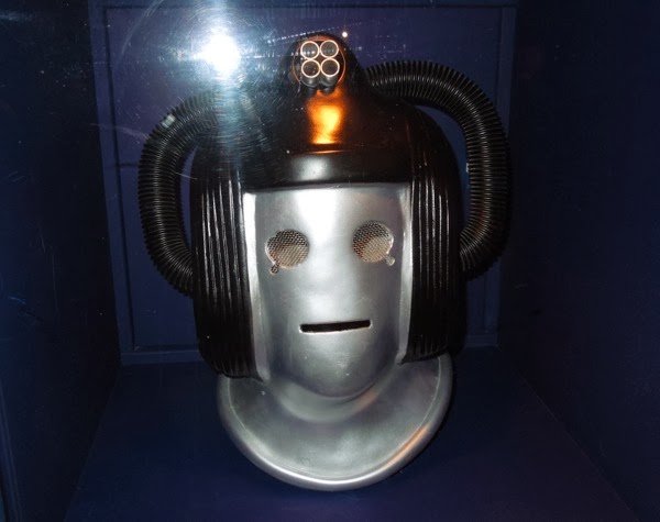 Doctor Who 1975 Cyberleader Revenge of the Cybermen