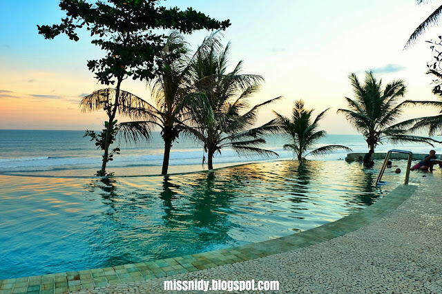 lokasi queen of the south of beach resort