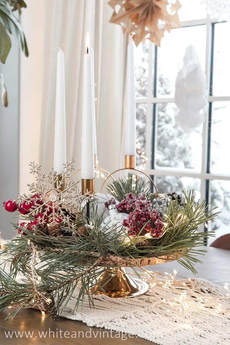 schneller Adventskranz mit goldenen Akzenten