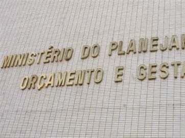 Cerca de 2 mil servidores aposentados e pensionistas devem atualizar dados na Paraíba