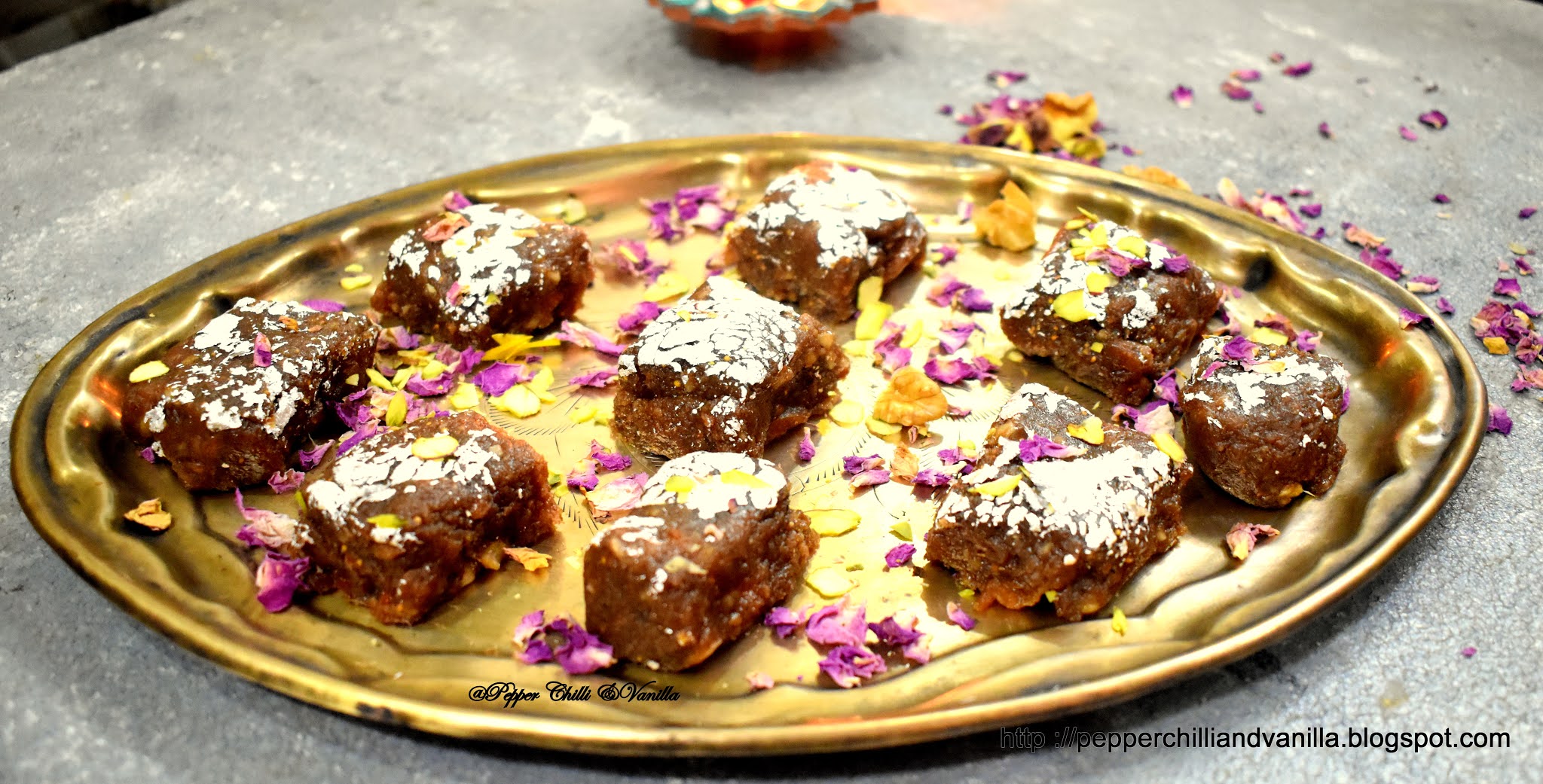 walnut anjeer burfi,walnut anjeer mawa burfi