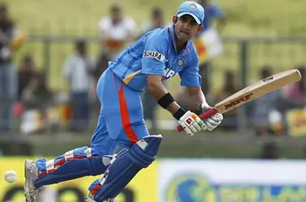 Gautam Gambhir Playing Cricket
