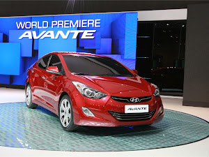 Hyundai Avante 2011 (4)