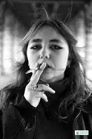 Pics of girls smoking cigarettes - girls cigarette names - meyeder sigaret ar pic - NeotericIT.com - Image no 1