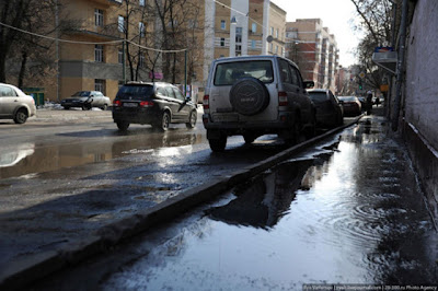 Bad Russian Roads Seen On www.coolpicturegallery.us