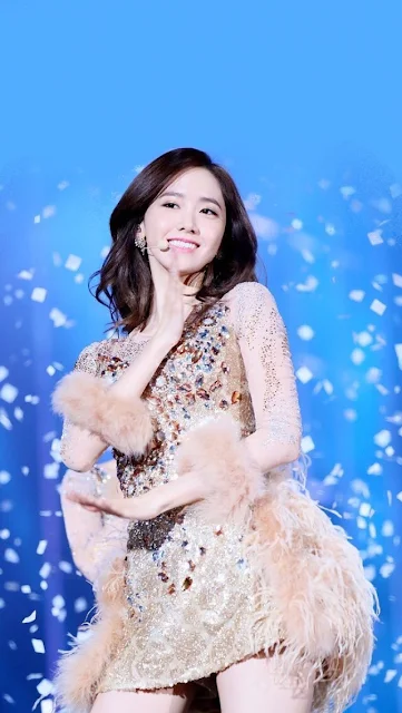 Yoona (윤아) | SNSD | Visual, Center