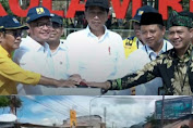 Presiden Joko Widodo meresmikan Flyover Kopo Kota Bandung pada Minggu 4 Maret 2023