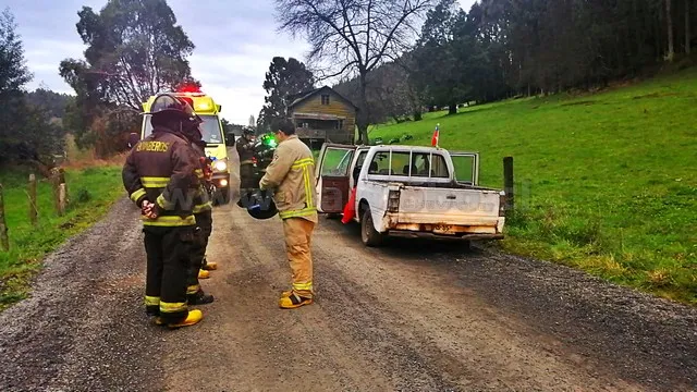 Bomberos y Carabineros