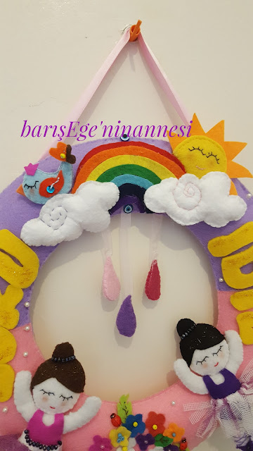 kız bebek keçe kapı süsü