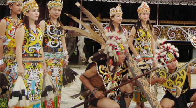 Tradisi Tato  Suku Dayak  Disorot Dunia cari untuk tau