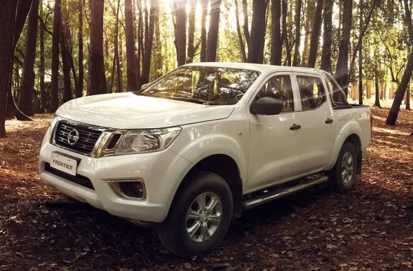 Nissan Frontier SE Plus