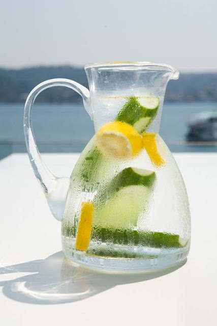 detox-drinks-for-weight-loss-cucumber-lemon-water