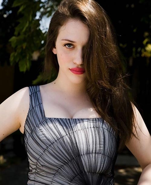kat dennings cleavage busty curvy hollywood actress two broke girls