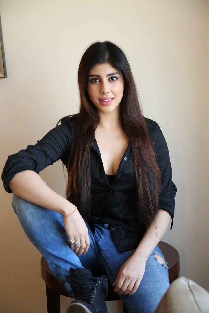 Aditi Singh black shirt Photos Aditi Singh black shirt Photos