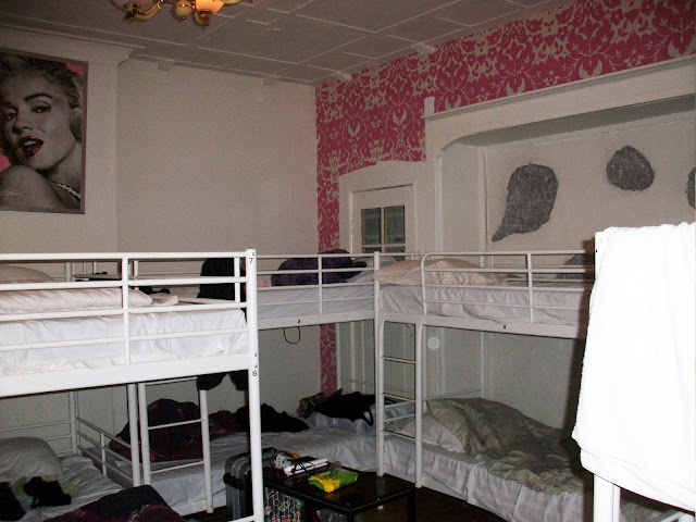 8 Bettzimmer im Hostel in Amsterdam