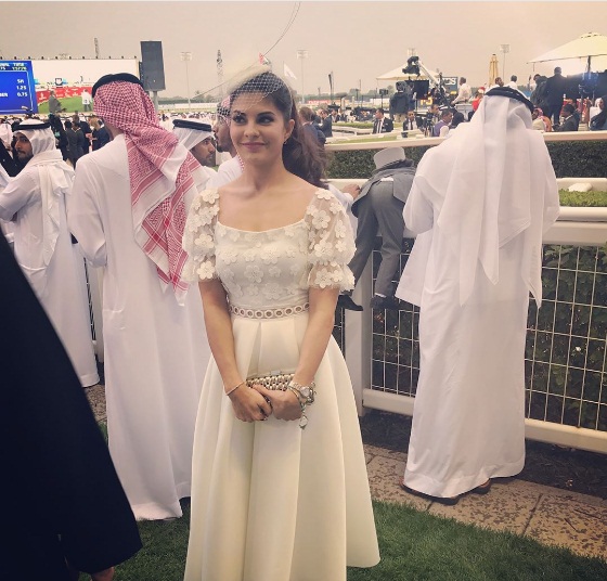 Pretty Poses Jacqueline Fernandez Wallpaper at Dubai World Cup