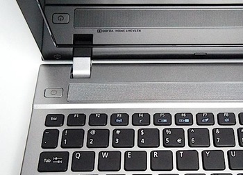 ACER Aspire V3-571G Core i7 design