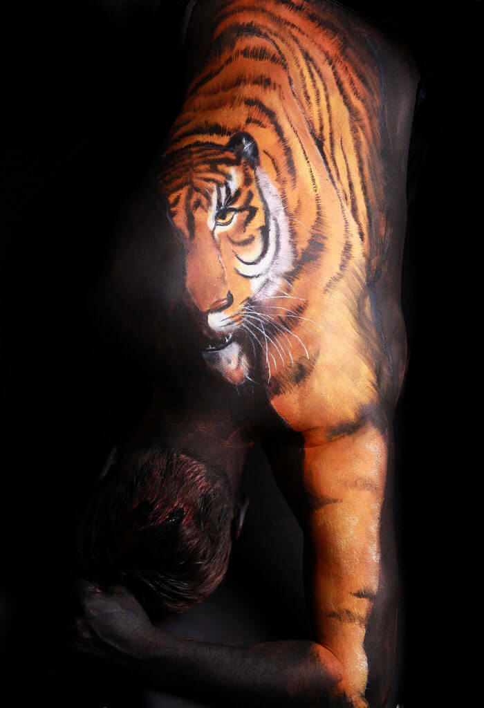 35 Mindblowing Body Art That Will Make Us Look Twice