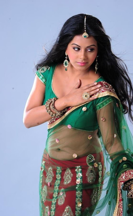 rachana mourya spicy in saree actress pics