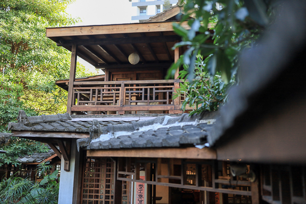 台中南屯無為草堂人文茶館古色古香木造建築，用餐品茗怡然自得