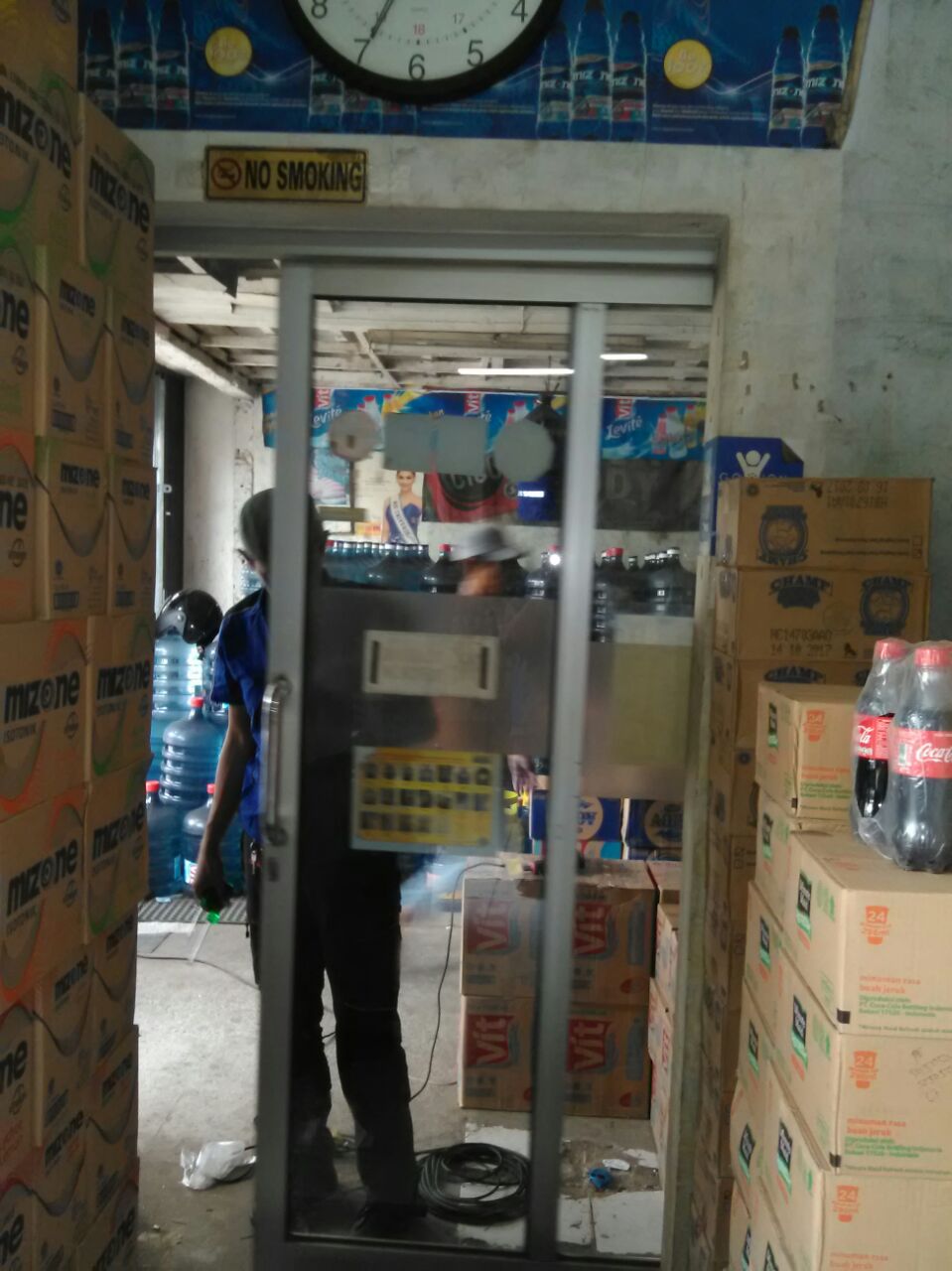 UTAMA ALUMINIUM DAN KACA Service pintu  sliding  aluminium