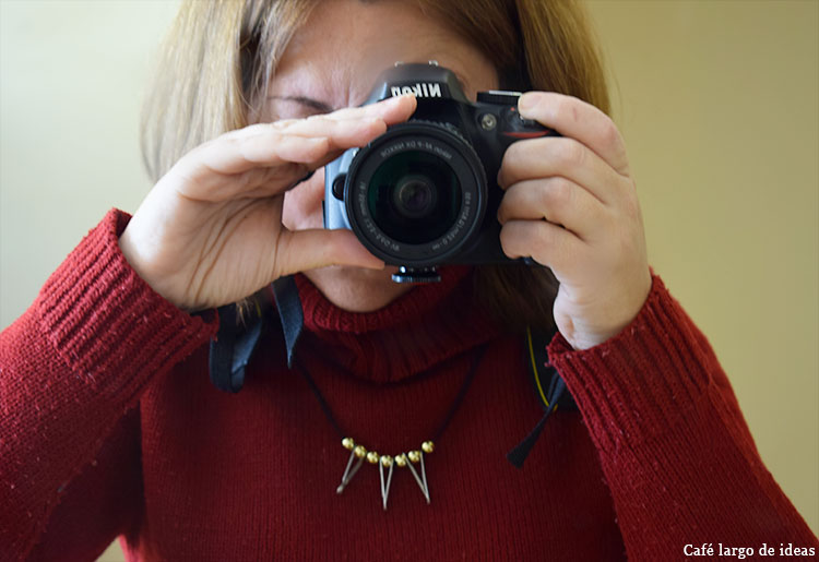 collar con cuentas y clips