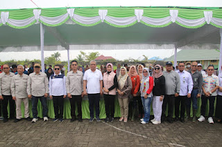 Penanaman pohon secara serentak untuk memperingati Hari Lahan Basah Sedunia di Hutan Sekolah SMP N 29 Pontianak Utara. (Adpim Pemprov Kalbar/Borneotribun)