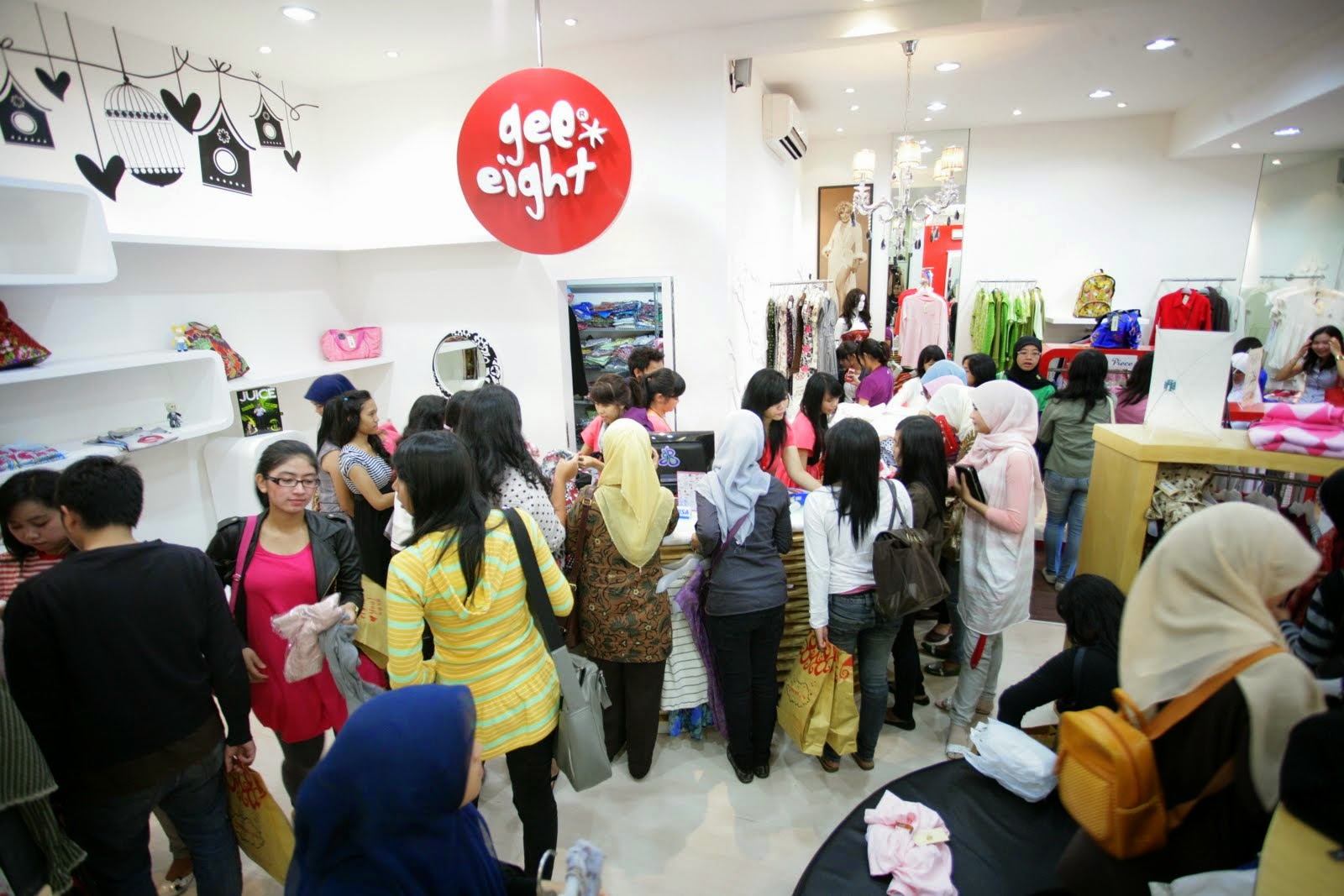 GeeEight Bandung Fashion Untuk Wanita Gaul 