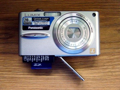 Panasonic Lumix DMC-FX30