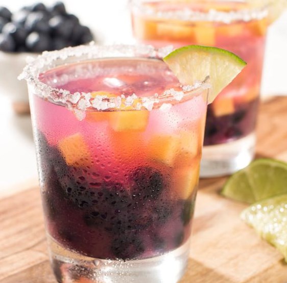 Blueberry Peach Margarita #drink #summer