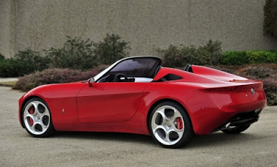 2010-Alfa-Romeo-2uettottanta