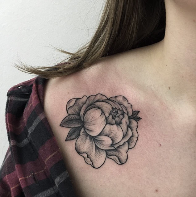 Ce floral épaule de tatouage