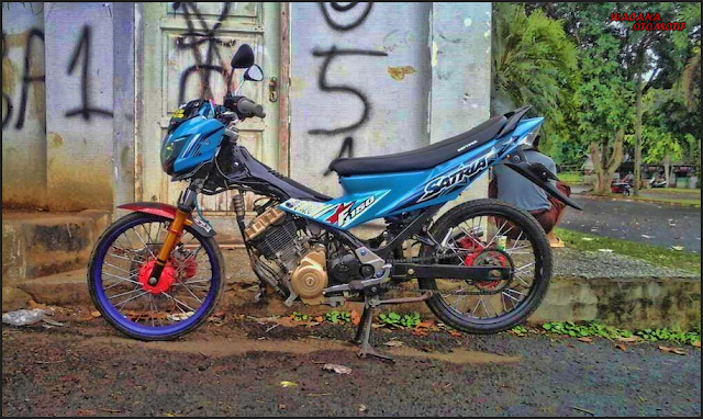 Modifikasi Motor Satria Fu Velg Jari - Jari Paling Beken