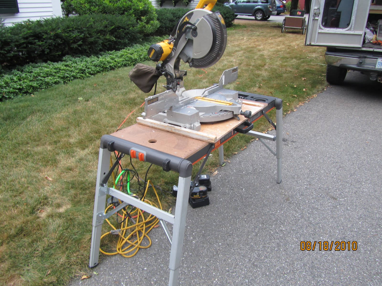 The VIKA 2 in 1 Workbench - A Concord Carpenter