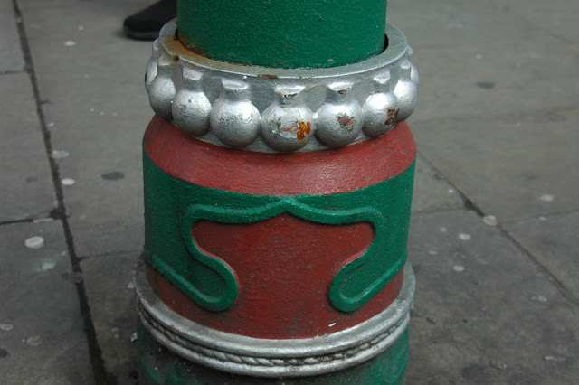 Banglatown lampposts and bollards
