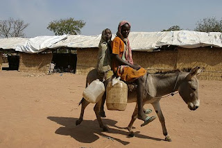  Gambar alat transportasi tradisional dan modern sengaja saya susun agar adik Kliping Gambar Alat Transportasi Tradisional dan Modern 