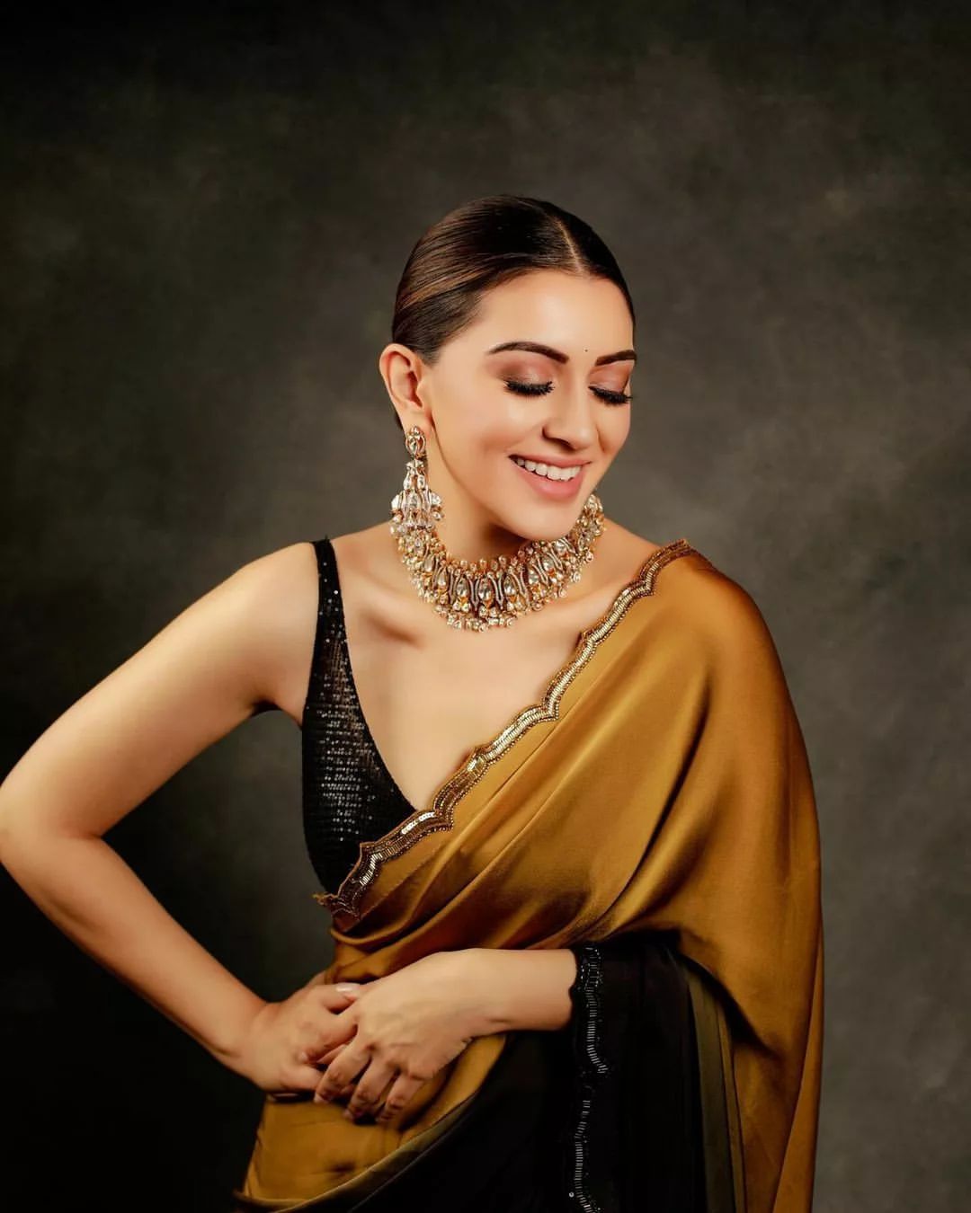 8 Fashion Rules to Follow When Accessorizing a Saree.