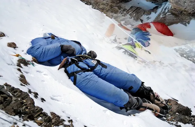 Mount Everest dead bodies
