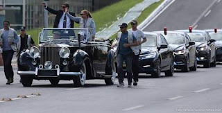 Ensaio da posse de Bolsonaro tem desfile em carro aberto