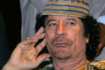 Las opciones de Gadafi, ¿huida, rendición, exilio interno...?