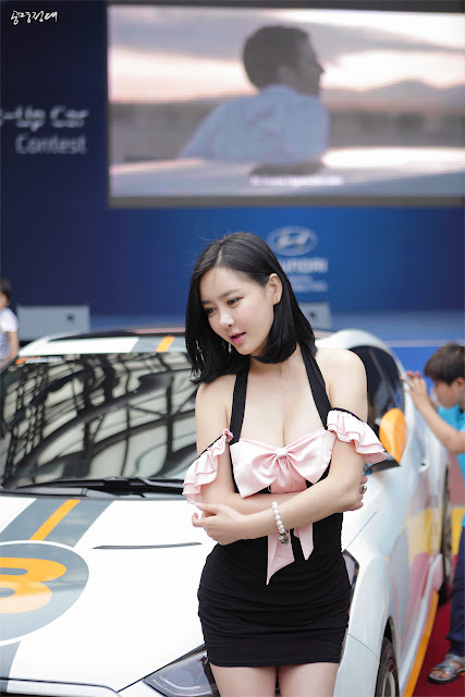 6 Min Soo Ah at Hyundai Best Dress-up Car Contest 2012-very cute asian girl-girlcute4u.blogspot.com