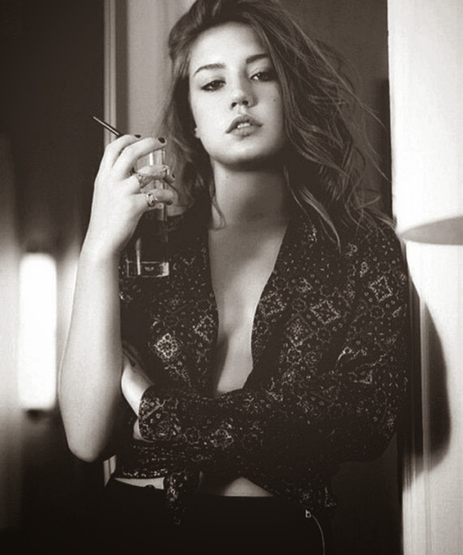 http://en.wikipedia.org/wiki/Adele_Exarchopoulos
