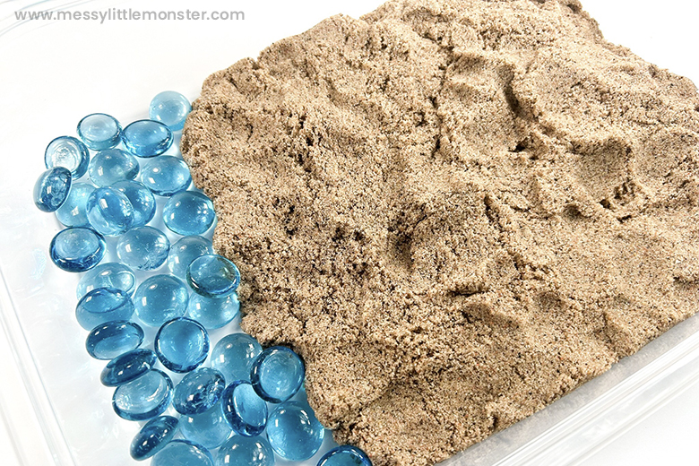 kinetic sand summer sensory bin