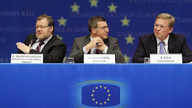 http://www.euronews.com/2015/03/12/iceland-drops-eu-membership-bid/