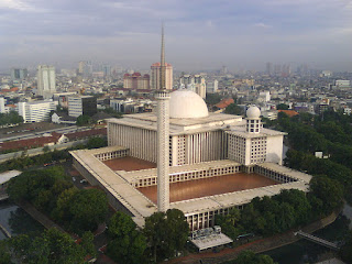 mesjid istiqlal jakarta dari atas udara