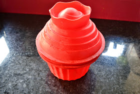 Giant Cupcake Mould