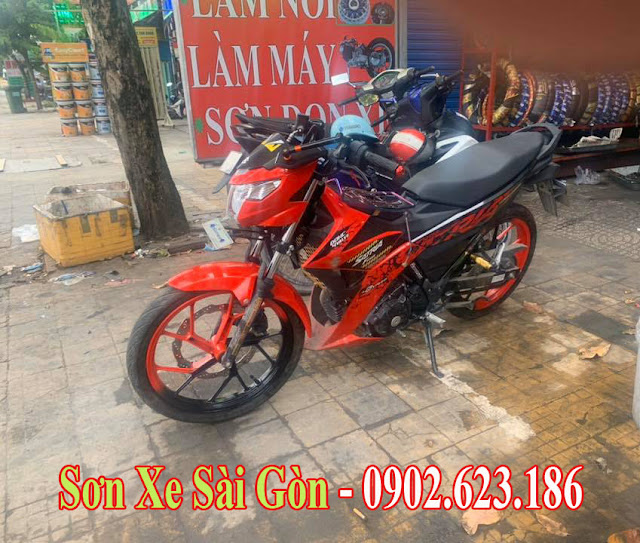 Sơn mâm xe máy Satria phối màu đỏ đen cực đẹp