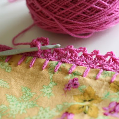 Create Case on Is Hosting An On The Edge Pillow Case Crochet Along