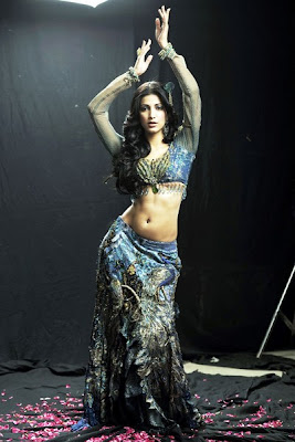 Hot Shruti Hassan Latest Pictures